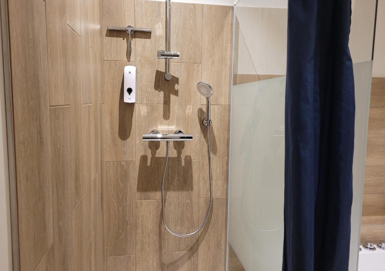 Les 3 Bulles Apartment Gueux Luaran gambar